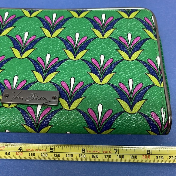 Vera Bradley BB COLLECTION Emerald Diamonds Accordion Style Wallet Wristlet NWOT - Picture 10 of 11